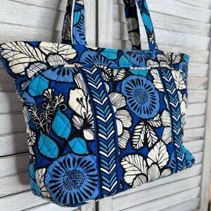 Vera Bradley Mandy Tote Bag Purse Blue Bayou RETIRED